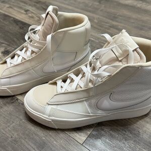 New Women’s Nike Blazer Mid Victory Sneakers size 10.5
